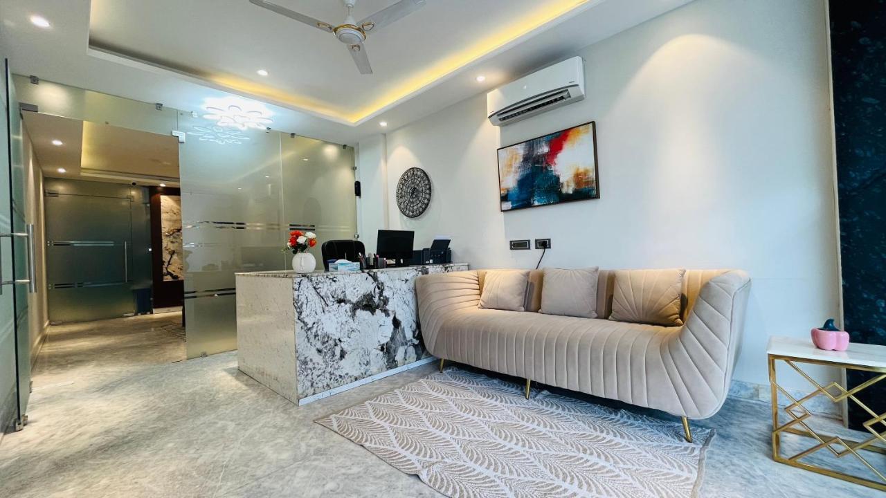 Zen Suites Gurgaon - Luxe Stays Collection מראה חיצוני תמונה