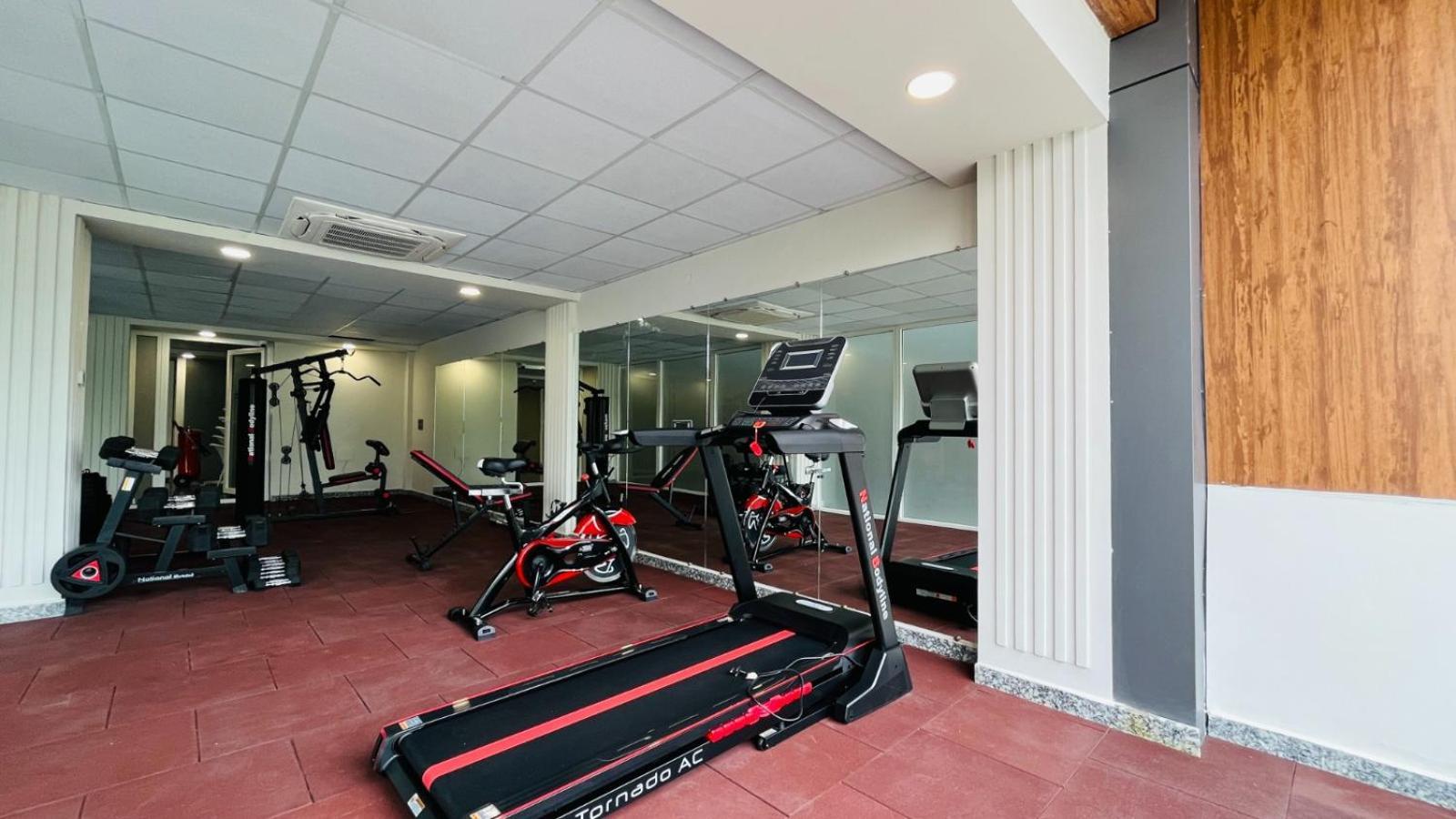 Zen Suites Gurgaon - Luxe Stays Collection מראה חיצוני תמונה