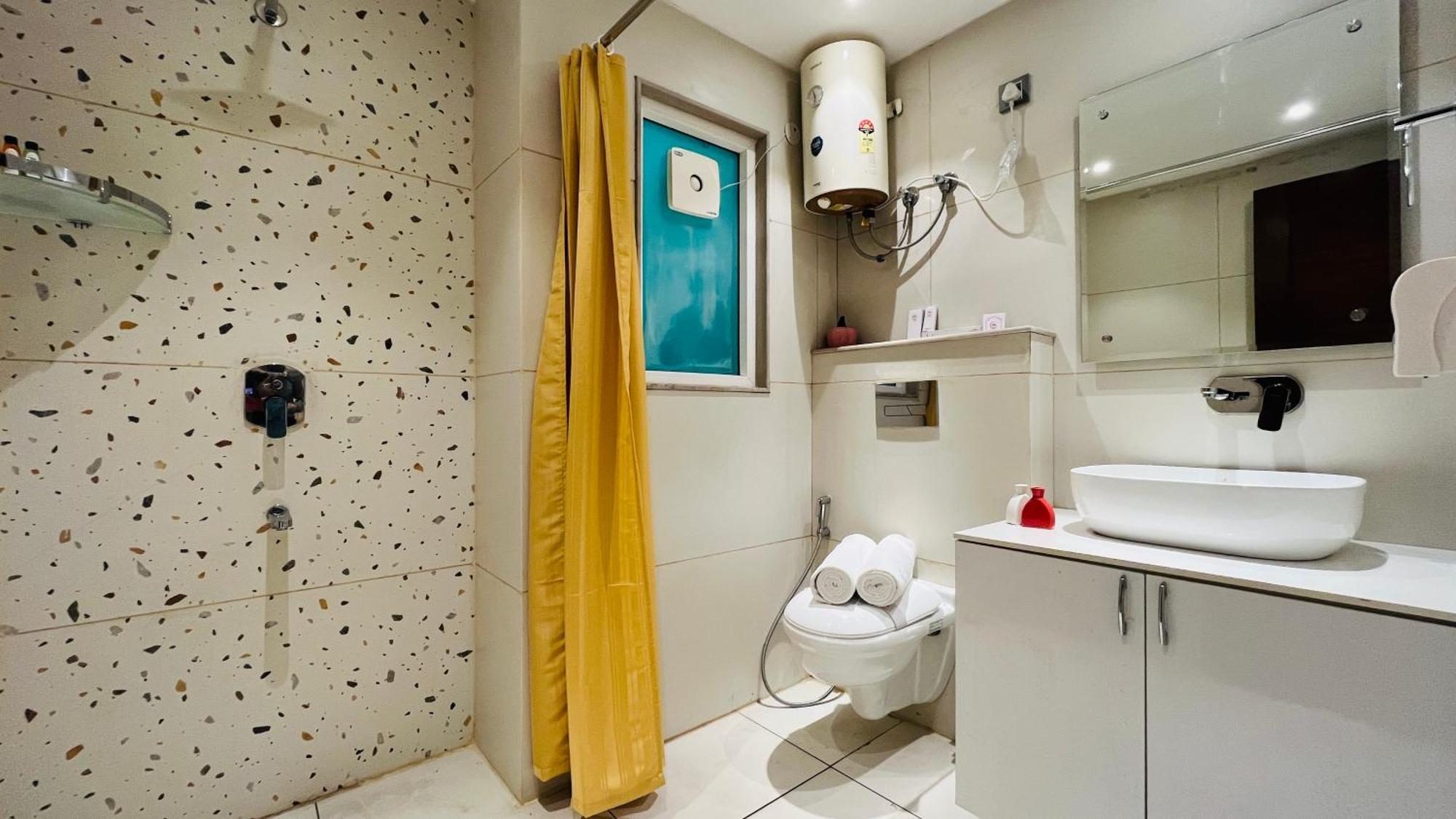 Zen Suites Gurgaon - Luxe Stays Collection מראה חיצוני תמונה